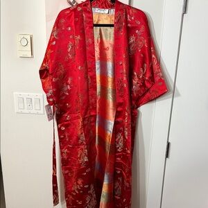 NWT 100% Silk Red Floral Kimono Robe